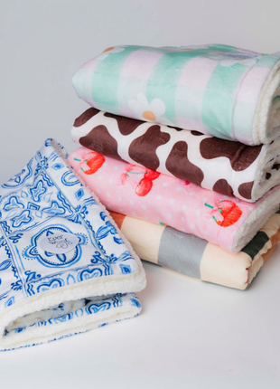 Santorini Dog Blanket - Pup List
