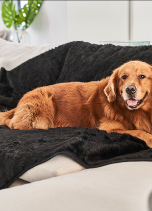 PupProtector™ Short Fur Waterproof Throw Blanket - Midnight Black