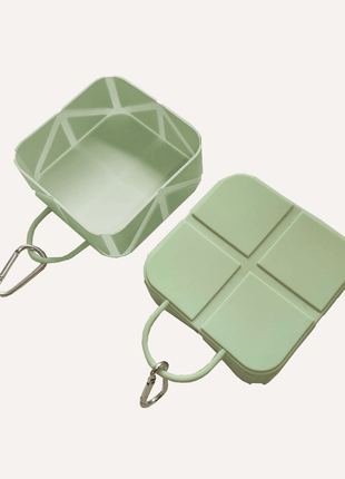 Compact Foldable Pet Food & Water Bowl – Ideal for Travel