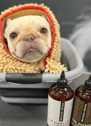 THE TOWEL Microfiber Dog & Cat Drying Towel — Hand Pockets, Odor-Resistant & 7× Water Absorbent