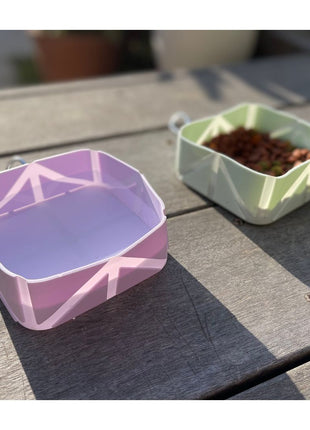 Compact Foldable Pet Food & Water Bowl – Ideal for Travel