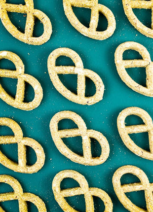 Greens & Cheddar Pretzels