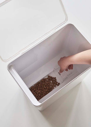 Airtight Pet Food Container - Two Sizes