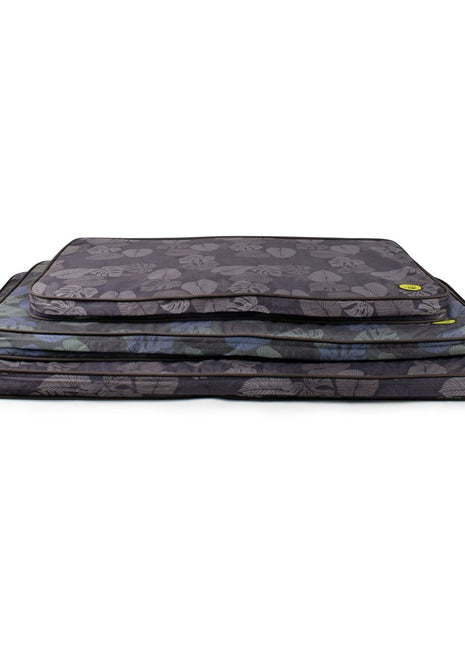 Body Glove Sun & Sand Tough Mat - Washable Dog Bed
