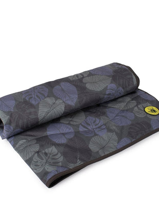 Body Glove Sun & Sand Waterproof Throw - Pet Blanket - Pup List