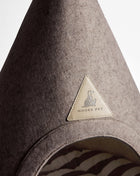 Nooee Pet Cave Lucy (M) – Cream/Brown