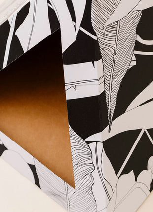 'Dark Paradise' Cardboard Cat Pyramid