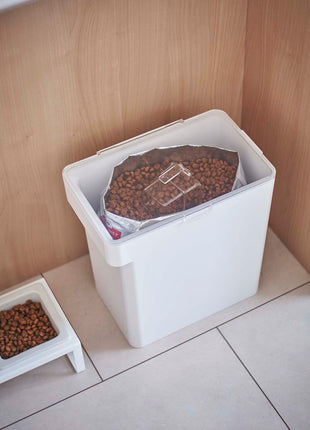 Airtight Pet Food Container - Two Sizes