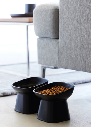 Tilted Pet Food Bowl