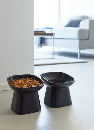 Tilted Pet Food Bowl
