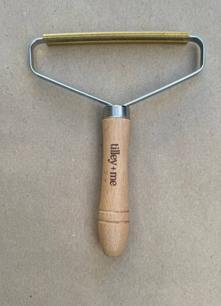 Tilley + Me Effective Pet Hair Lint Remover made from Beech Wood- Eco-Friendly & Reusable - Pup List