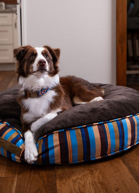 Round Stripe Pet Bed with Fur - Pup List