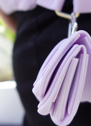 Compact Foldable Pet Food & Water Bowl – Ideal for Travel