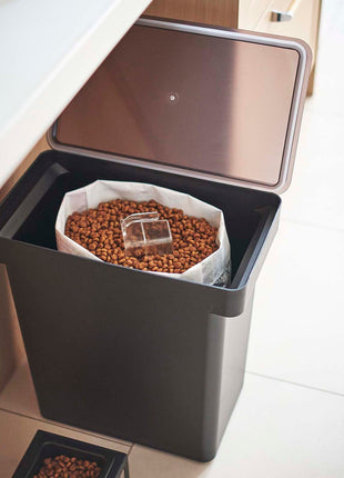 Rolling Airtight Pet Food Container (25 lbs.)
